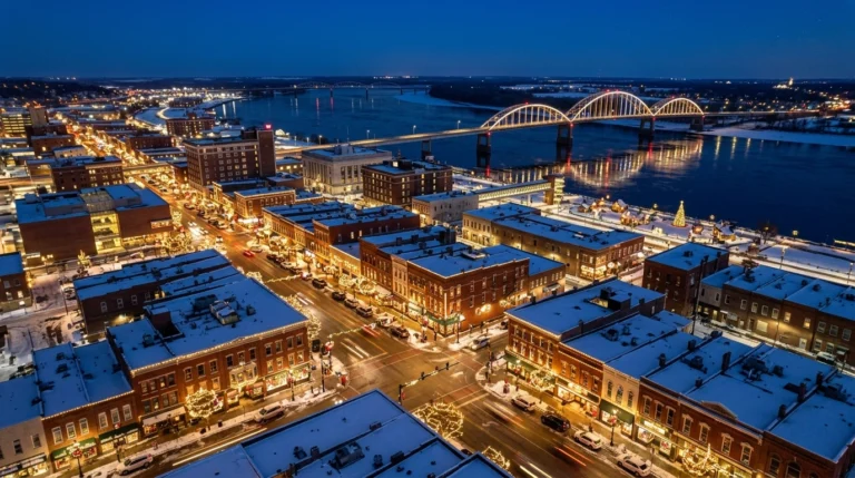 4 Best Holiday Events in Downtown Davenport [Iowa]