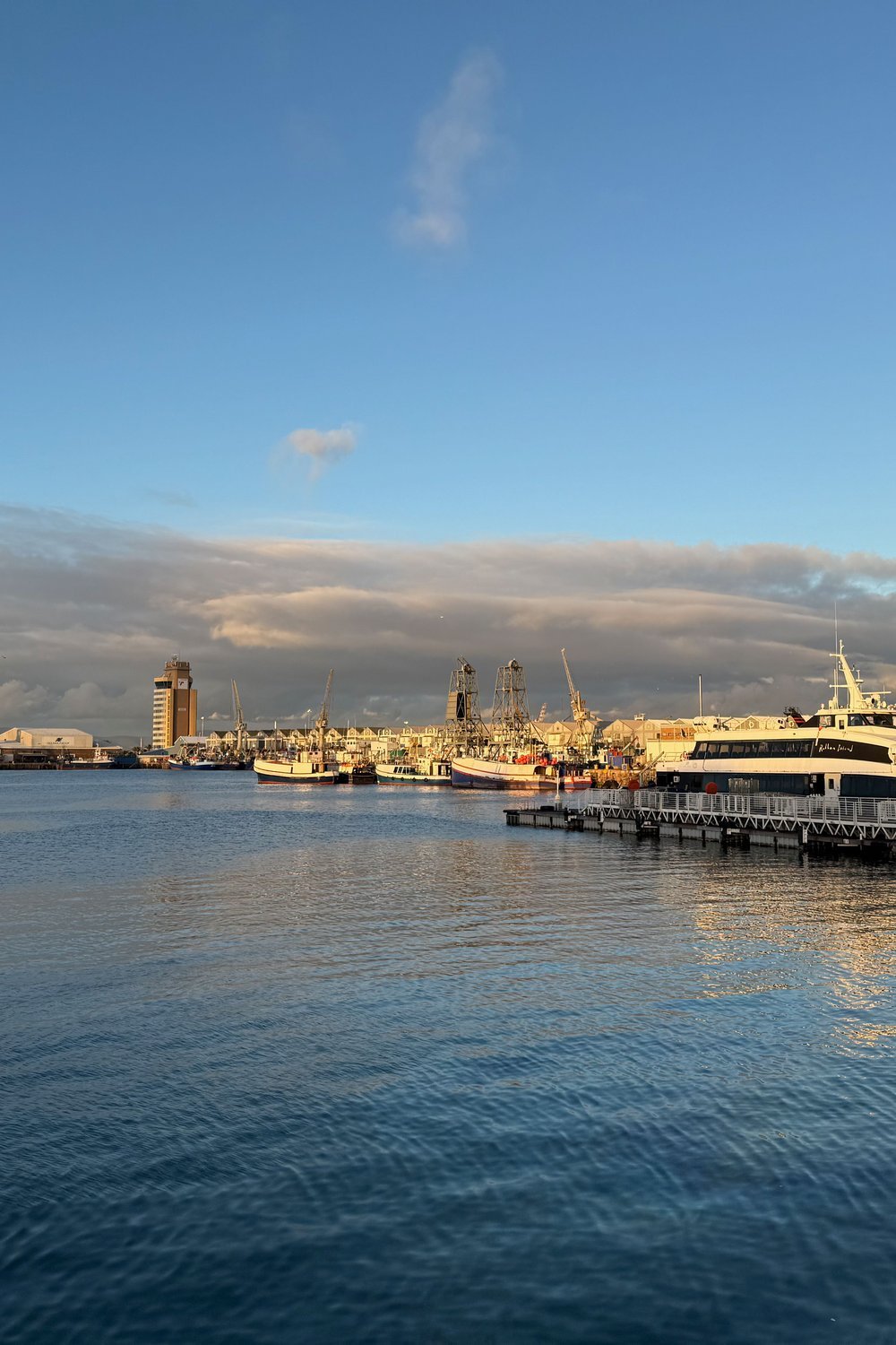 Best Time to Avoid Crowds at Cape Town's Top Attractions - best time to visit cape town