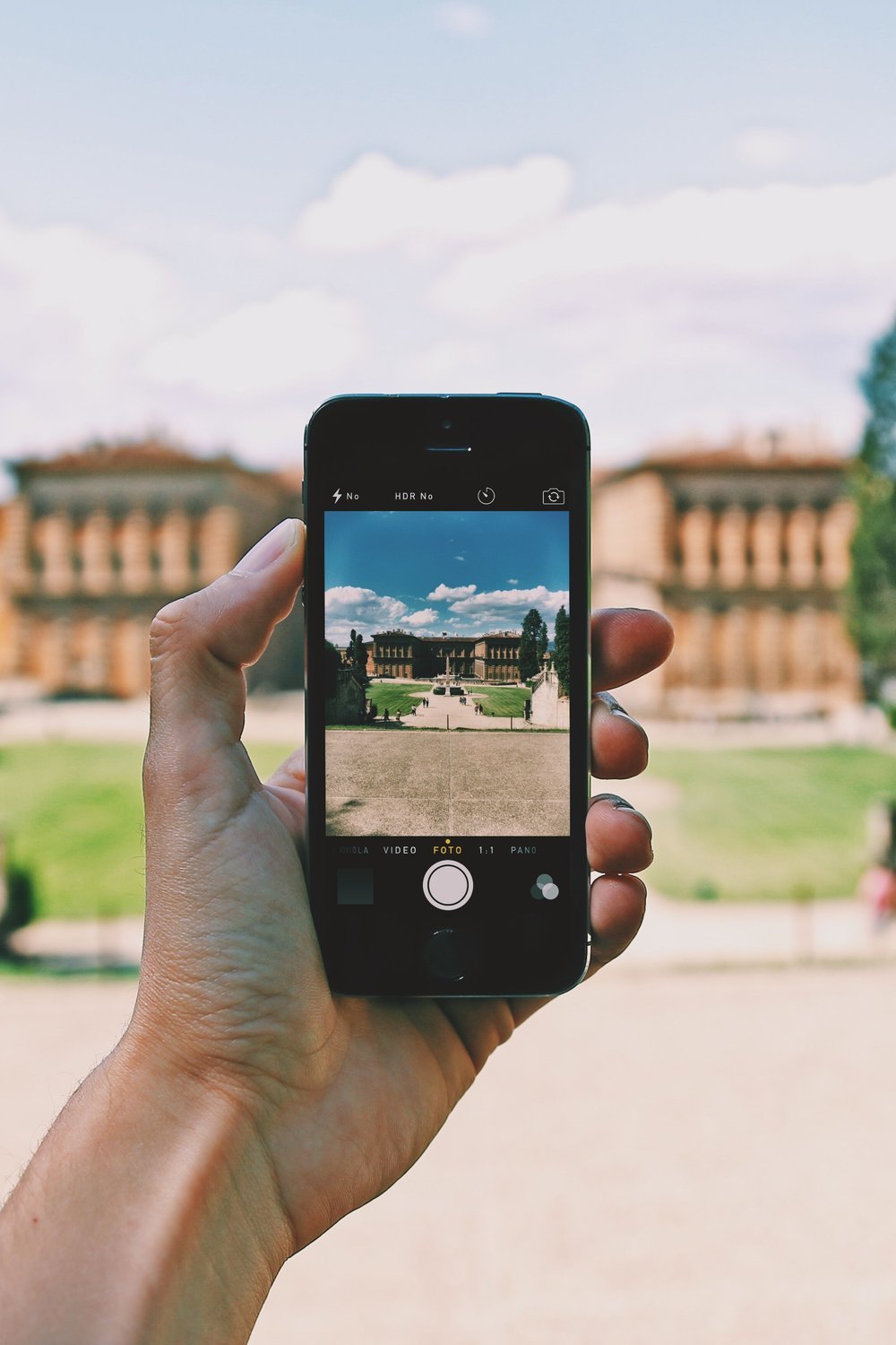 Money-Saving Apps and Tools for Visiting the Amalfi Coast - positano budget guide