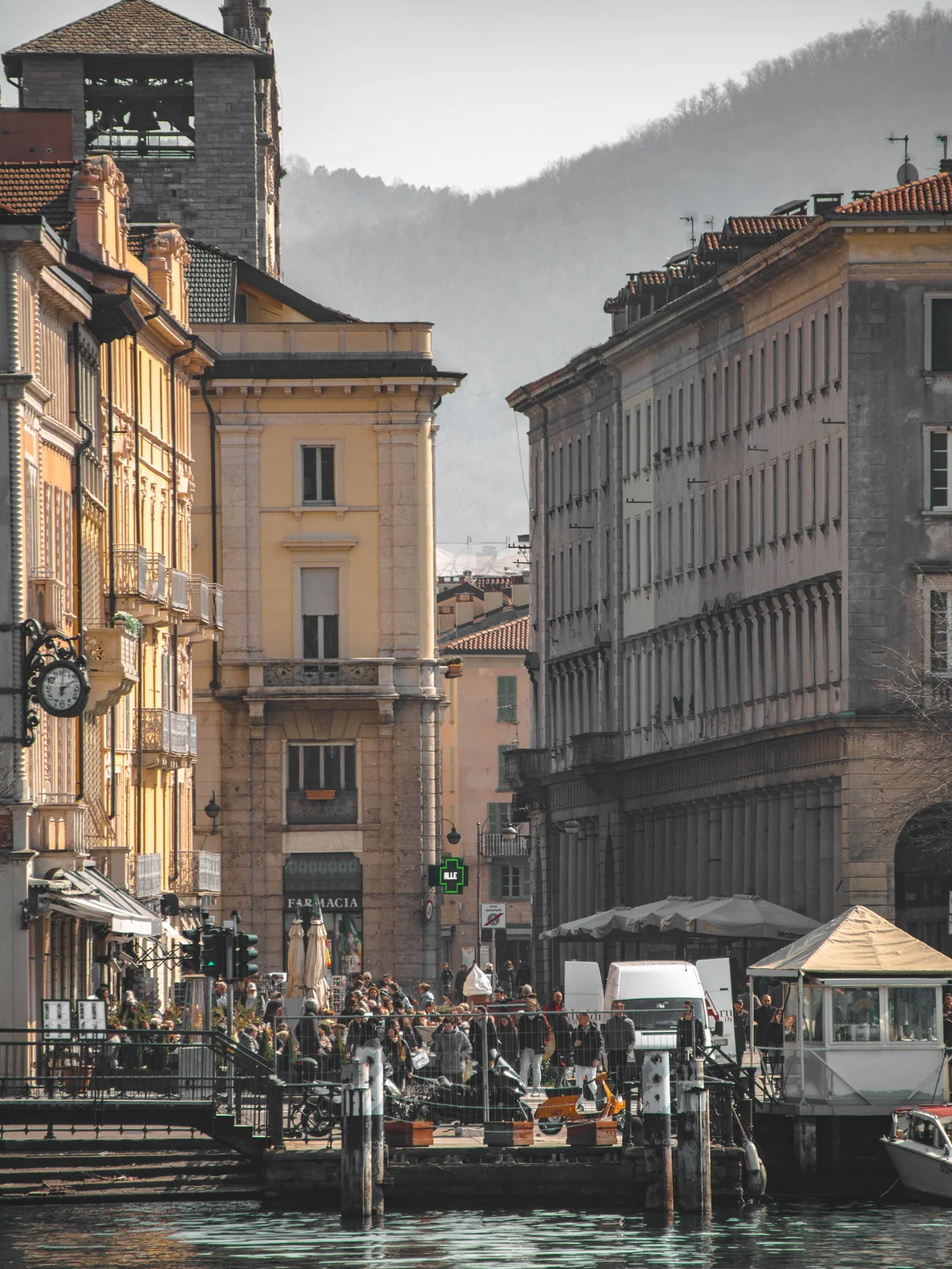 Local markets visit - best day trips from lake como