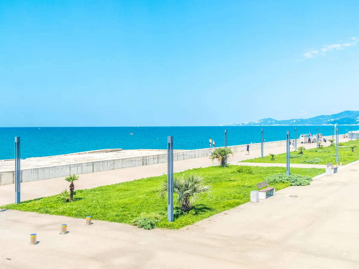 Promenade du Soleil - best things to do in menton
