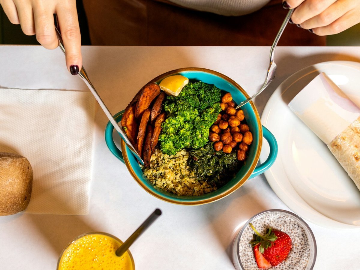 The Best Food and Restaurants to Try During Your 5 Days - cape town itinerary 5 days