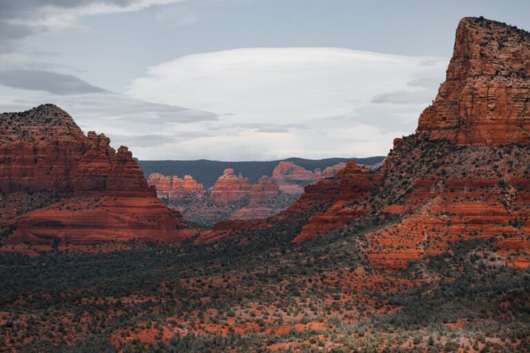 One Perfect Day in Sedona: Hikes, Views & Where to Eat (2026 Guide)