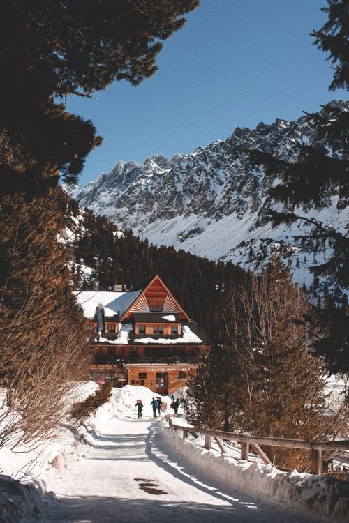 10 Best National Park Lodges for a Weekend Stay (2026 Guide)